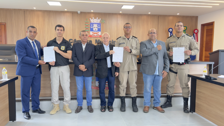 Moções de Aplauso e Iniciativas para o Crescimento de Nova Viçosa