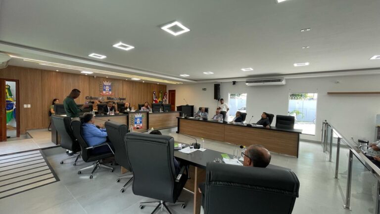 Câmara Municipal de Nova Viçosa discute demandas da população e aprova novos projetos