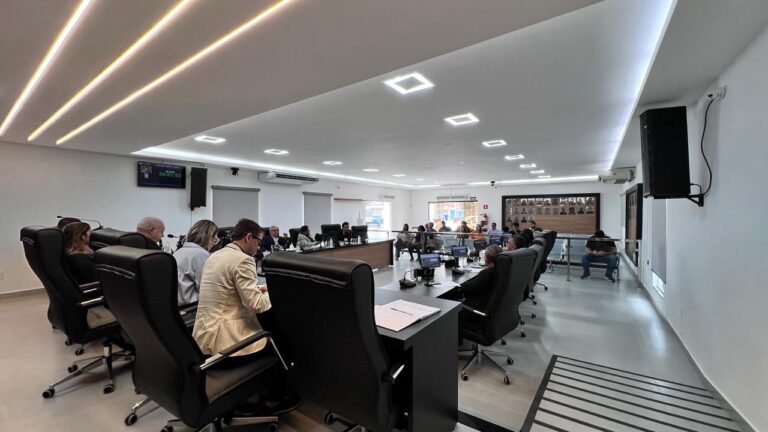 Câmara Municipal de Nova Viçosa aprova importantes projetos voltados à segurança, assistência social e planejamento do município