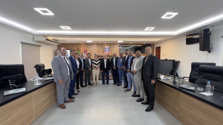 Câmara de Nova Viçosa retoma trabalhos legislativos de 2026 com foco em diálogo, obras e educação